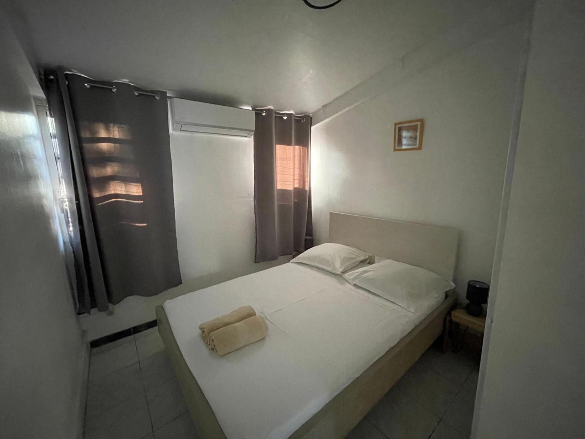 Casa Valencia, Proche De Toutes Commodites Saint Pierre Ngoại thất bức ảnh
