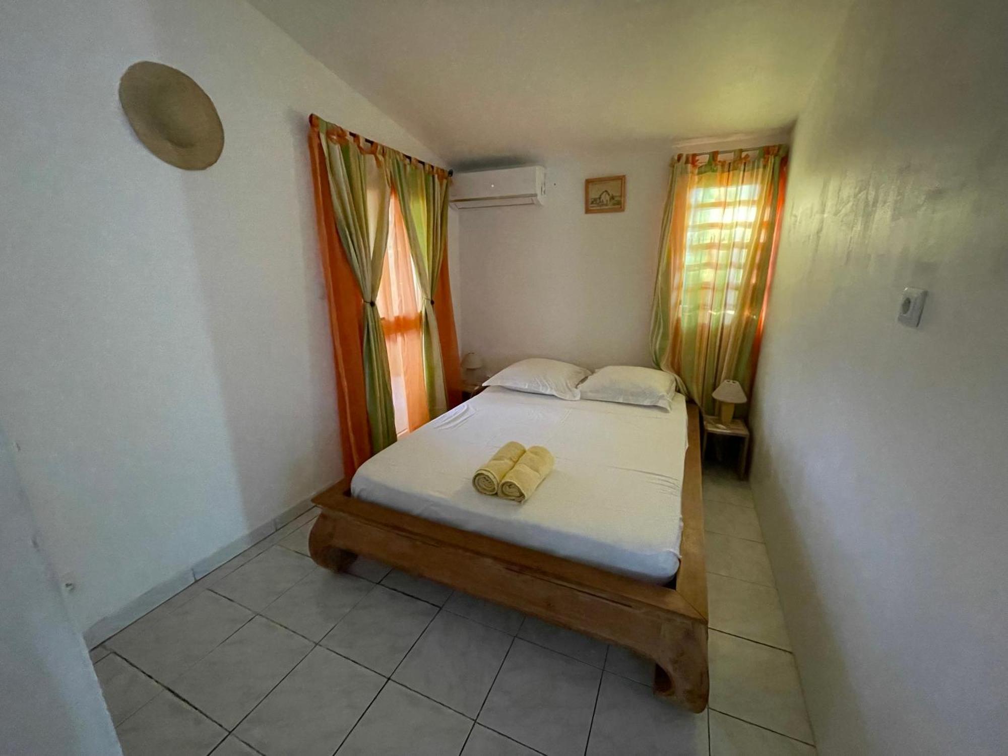 Casa Valencia, Proche De Toutes Commodites Saint Pierre Ngoại thất bức ảnh